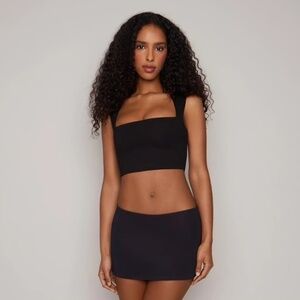 Danielle Guizio Celestial Stretch Crop Top in Black Size Medium Gently Used